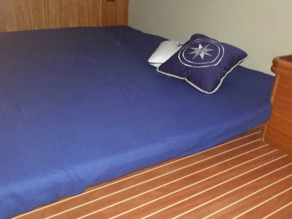 Din dag i Milazzo: Hyr en motorbåt för en heldags upptäcktsfärd