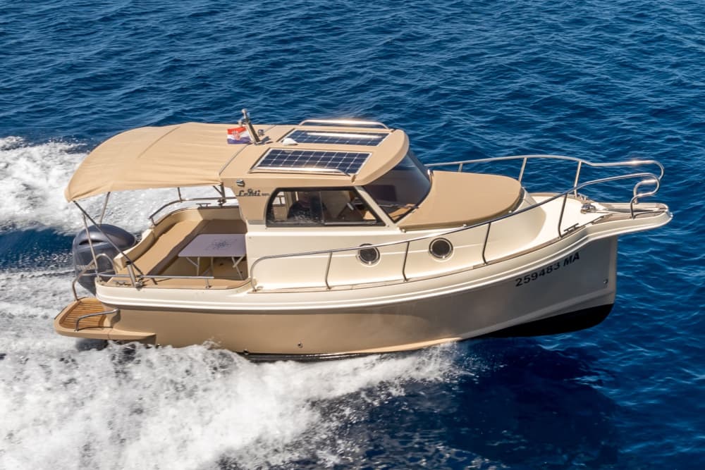 Dive into pristine waters: A full day around Makarska