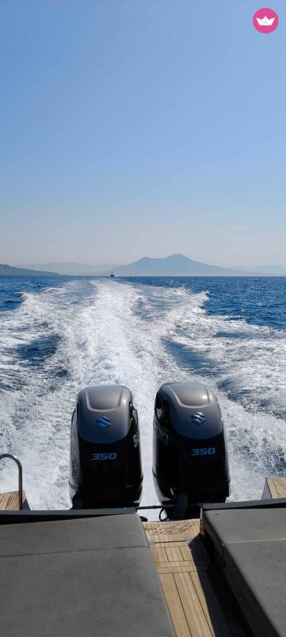 The Flegrean Pearls: Luxury Cruise between Procida and Ischia