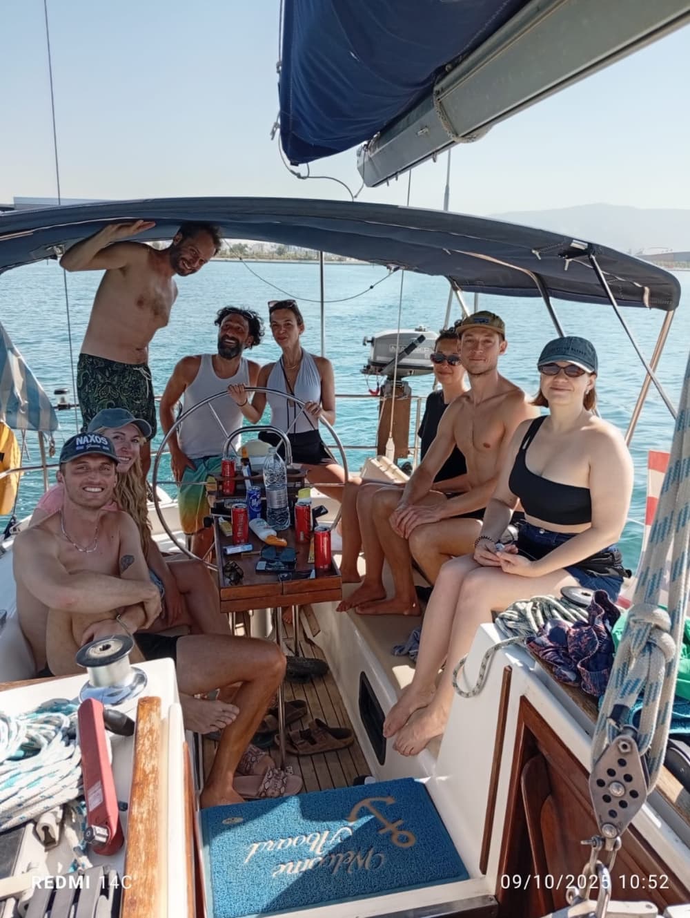 Gaudeix d'un dia al mar a Atenes en un veler