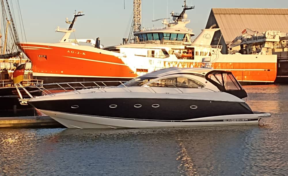 Ihr VIP-Ausflug nach Gdynia: Eine 4-stündige Fahrt mit einer Motoryacht