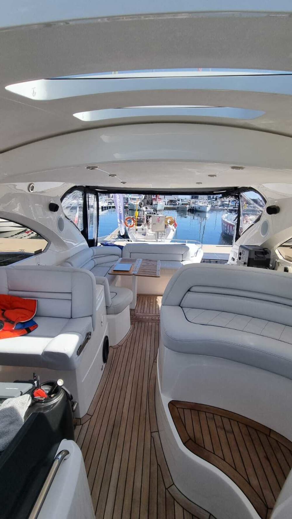 Ihr VIP-Ausflug nach Gdynia: Eine 4-stündige Fahrt mit einer Motoryacht