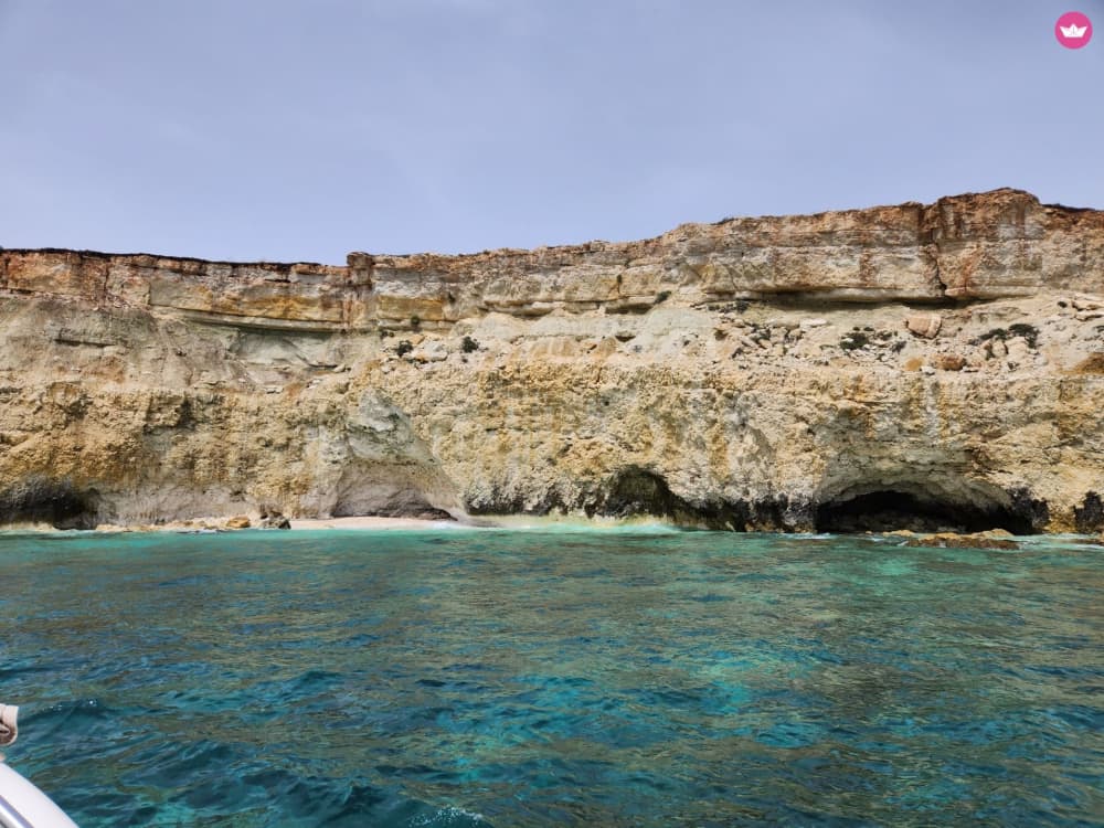 Ολοήμερη εκδρομή με σκάφος στην Arenella & Fontane Bianche