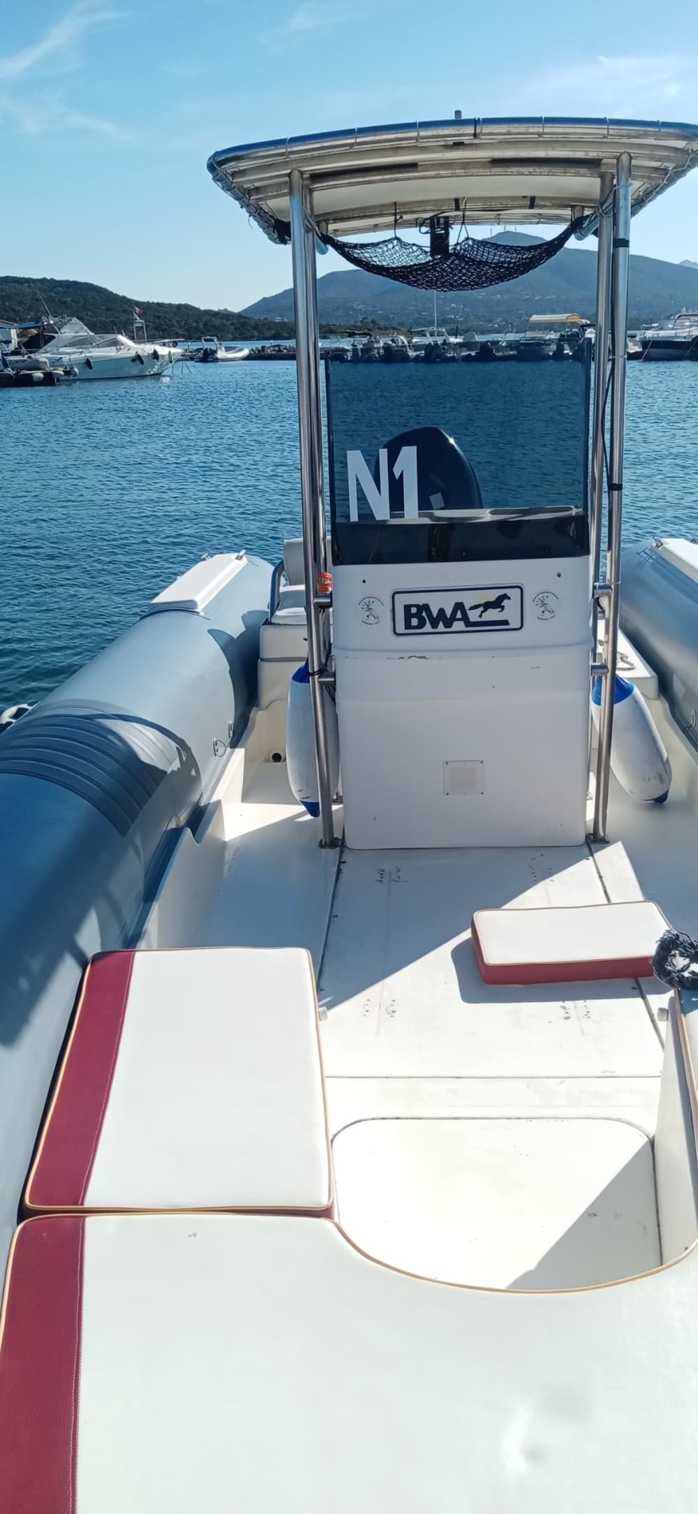 I sogni italiani iniziano in mare: un viaggio di 9 ore nel cuore di Porto Rotondo