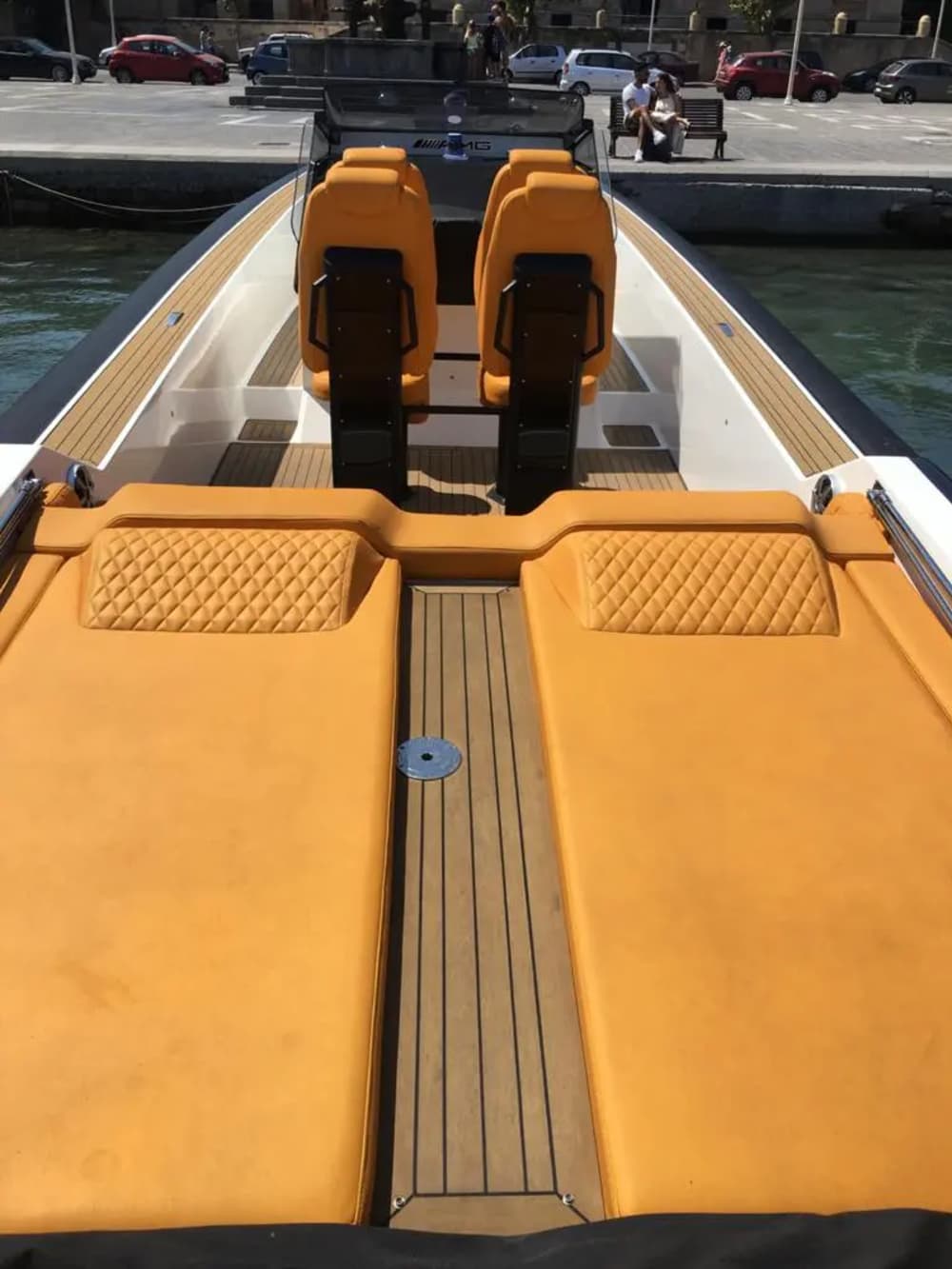 Avventura sull'isola di Symi: crociera di lusso di un giorno intero verso un paradiso nascosto