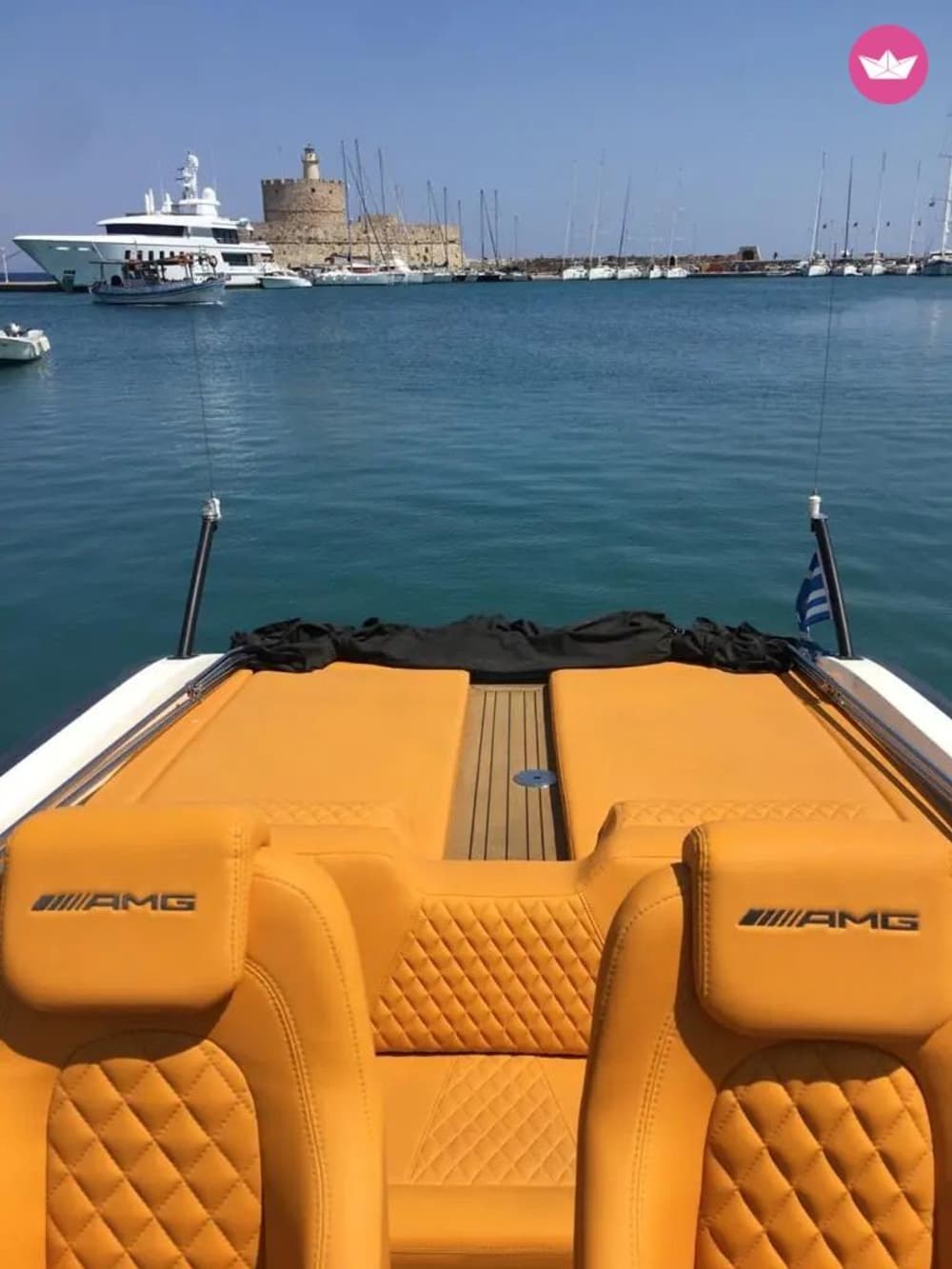 Avventura sull'isola di Symi: crociera di lusso di un giorno intero verso un paradiso nascosto