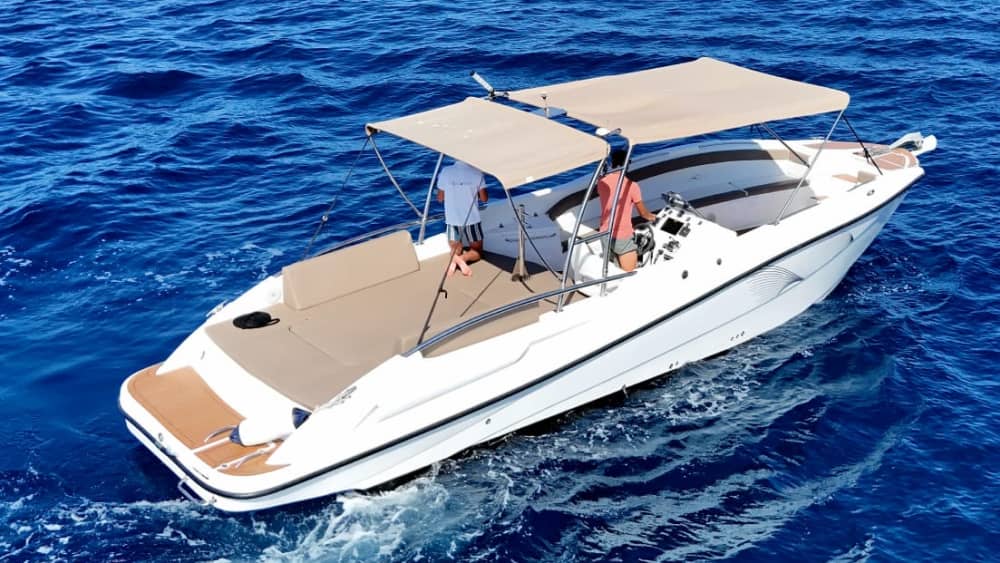 W pogoni za spokojem zachodzącego słońca – Hvar szybką łodzią