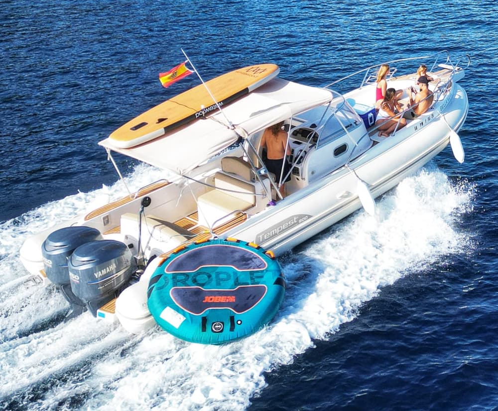 Private boat trip with water toys and 25 coves