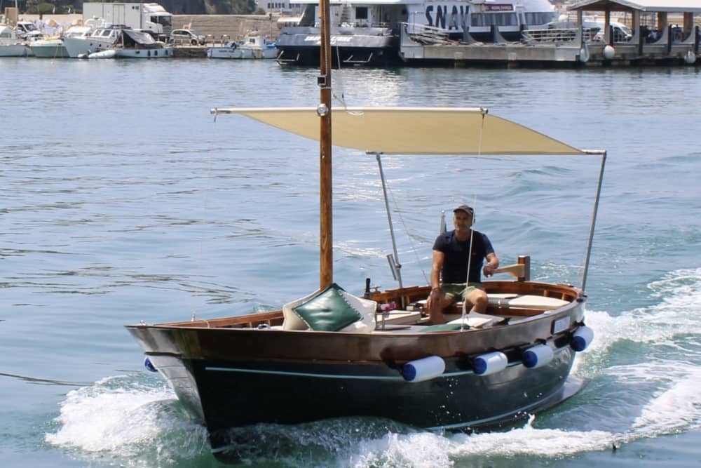 Scopri Casamicciola Terme: una giornata di sole in motoscafo