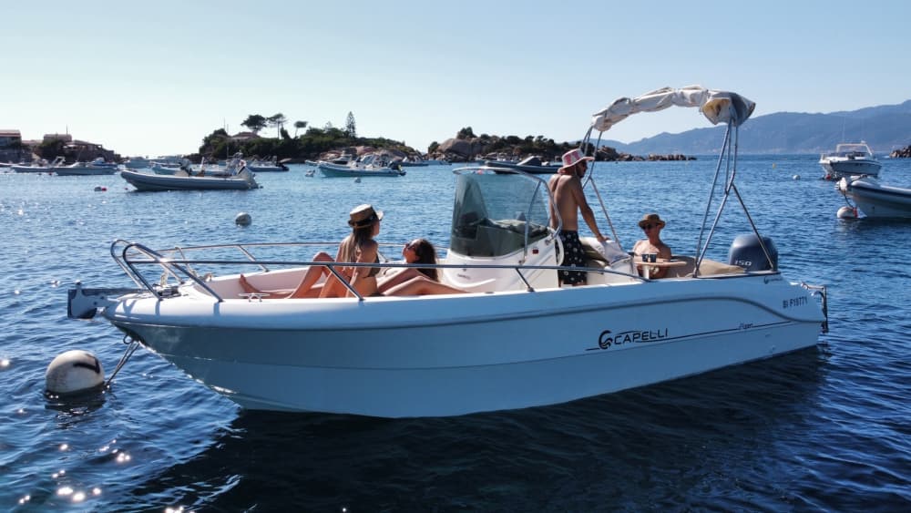 Détente à Ajaccio : 8h30 de soleil sur un bateau à moteur