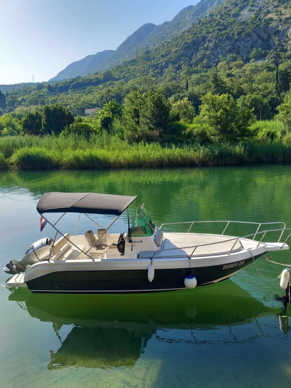 Half-day boat trip in Dubrovnik on a motorboat