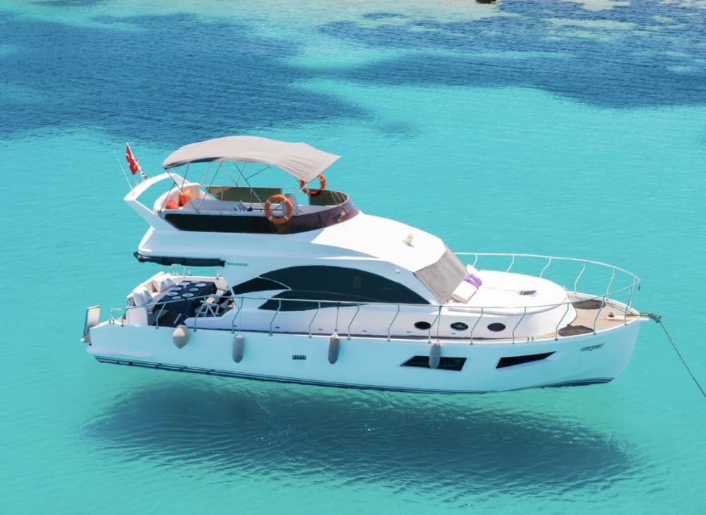 Enjoy a full day on a motorboat in Muğla