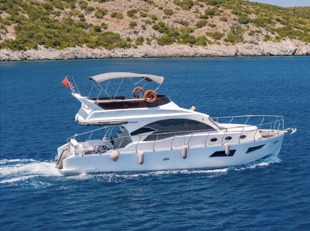 Enjoy a full day on a motorboat in Muğla