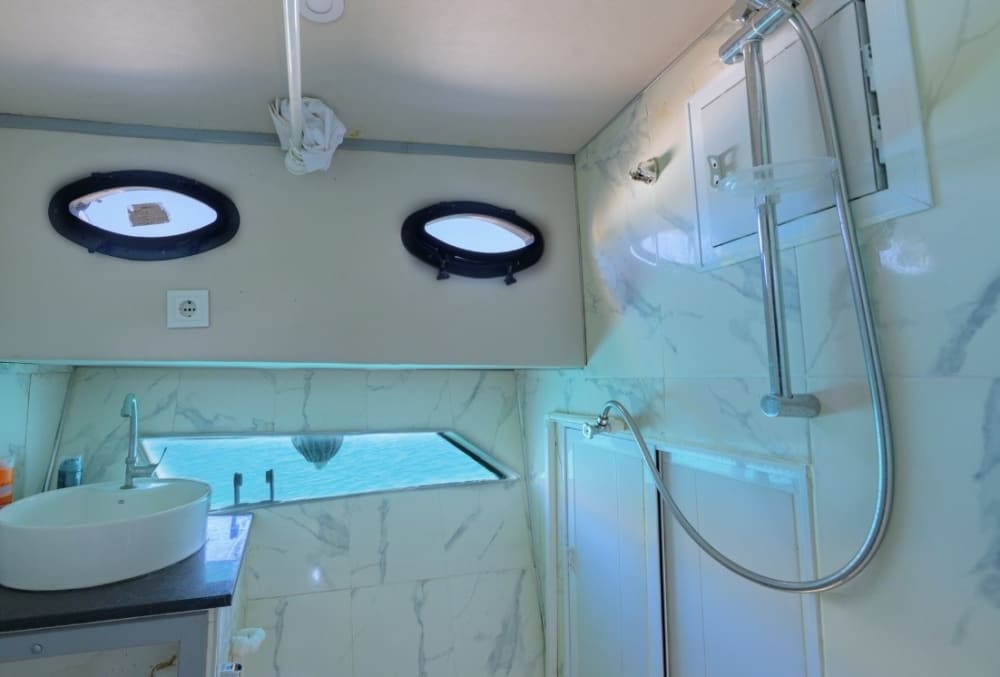 Enjoy a full day on a motorboat in Muğla