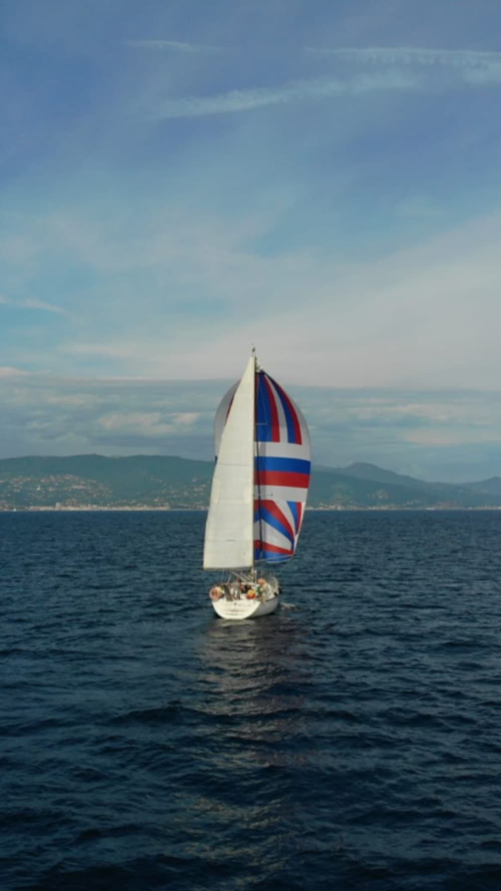 Einen Tag lang Lavagna entdecken: Das wahre Dolce Vita auf einem Segelboot