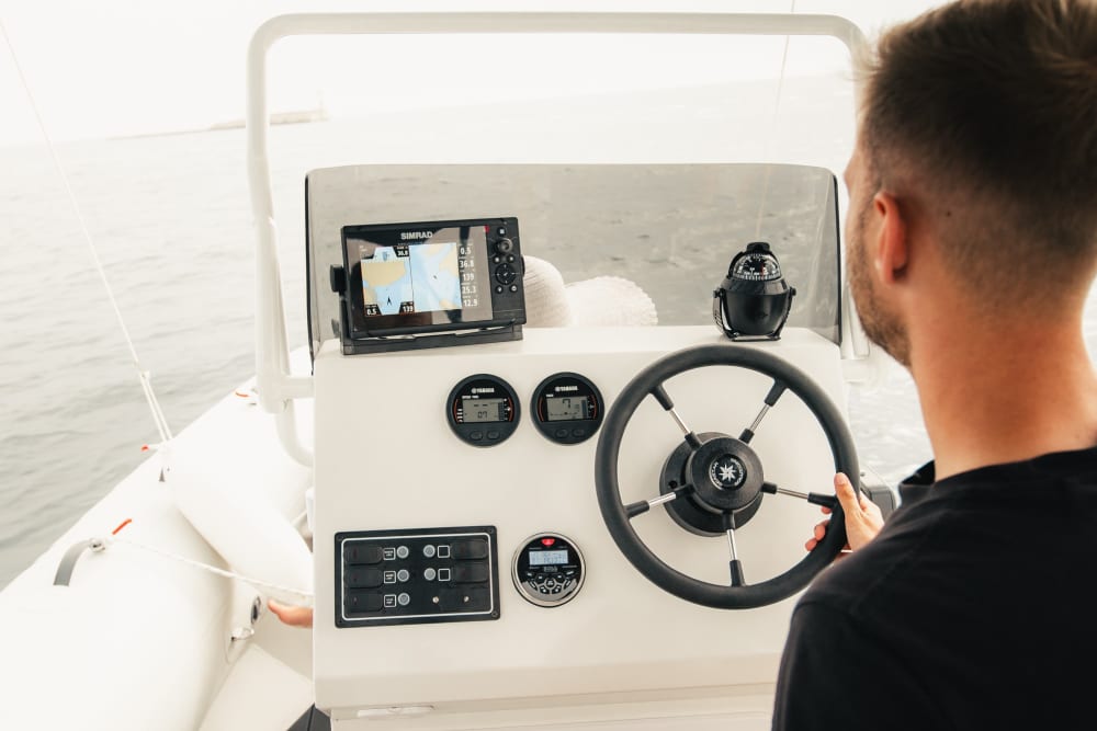 Entdecken Sie Pulas Küste: Ein kompletter Tagesausflug an Bord eines Motorboots