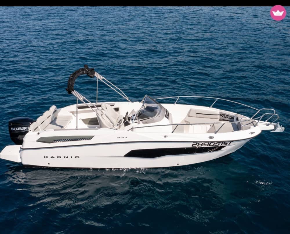 Excursión privada en barco a motor alrededor de Kaštela.