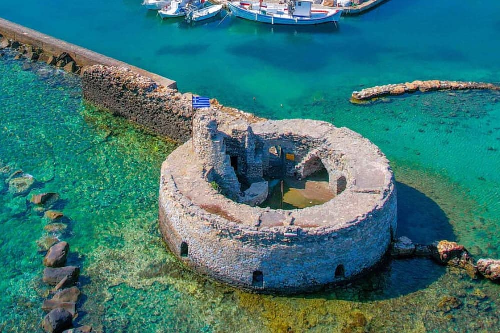 Z Santorini do Paros drogą morską – pływaj, odkrywaj, odpoczywaj