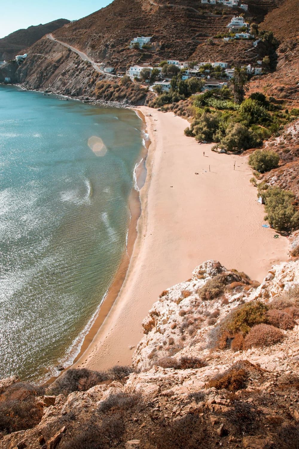 Odkryj Anafi drogą morską – 9-godzinny prywatny rejs z Santorini