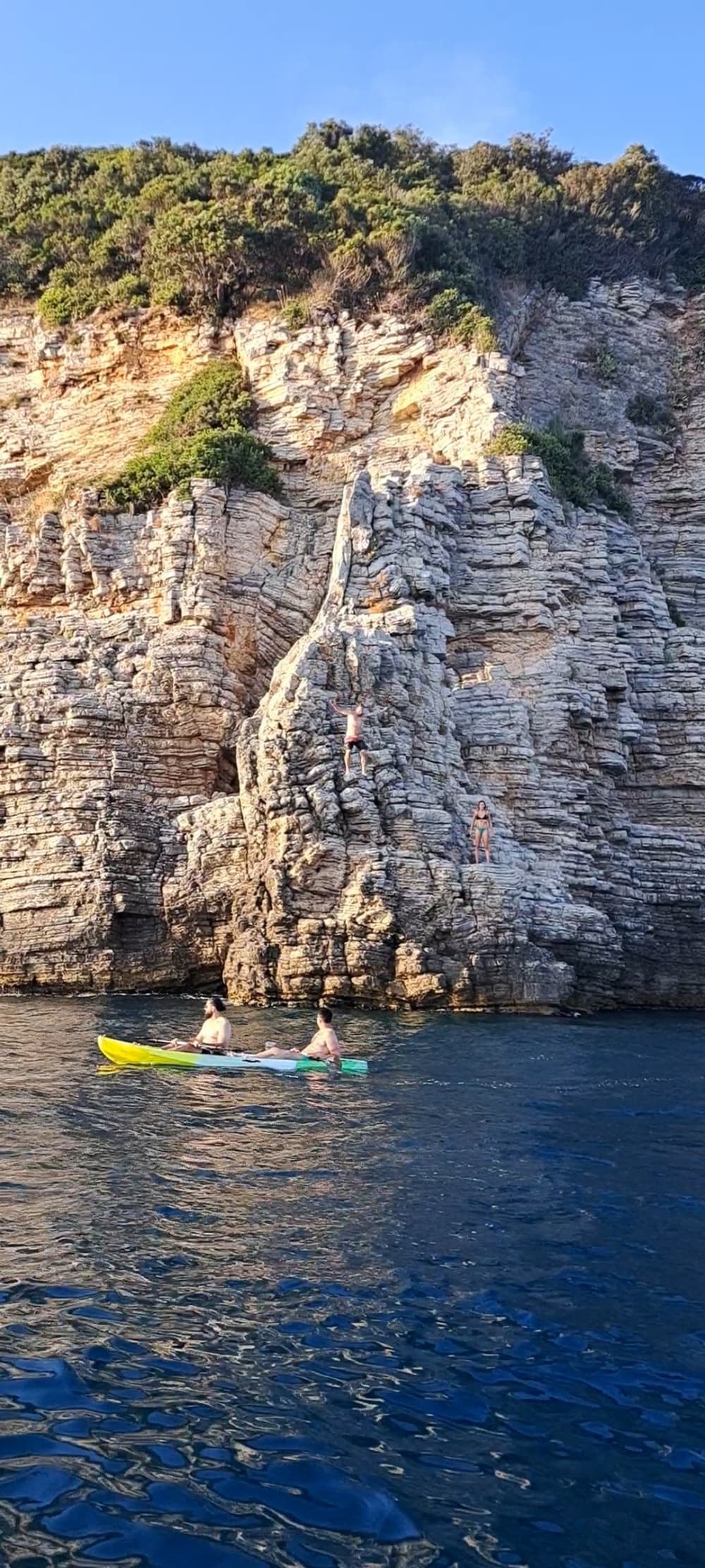 Easy Budva getaway: A 3h30 boat trip on a motorboat