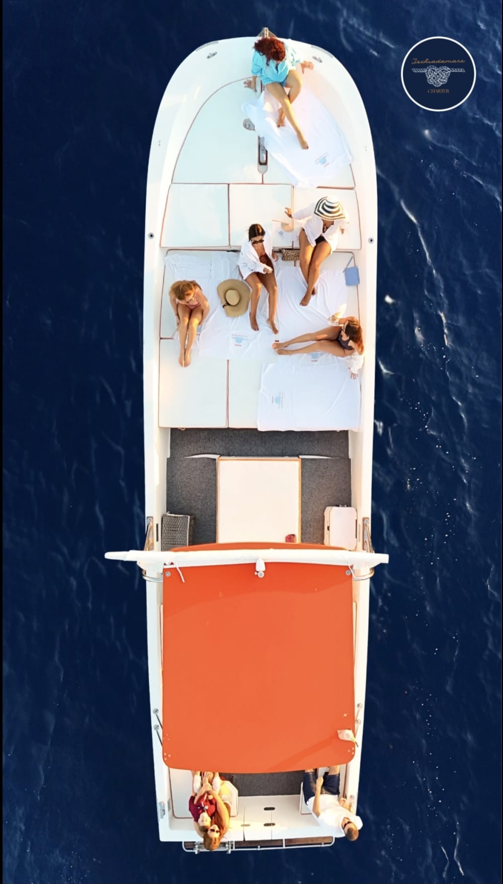 Ontdek Ischia in een halve dag: een korte ontsnapping op een motorboot.