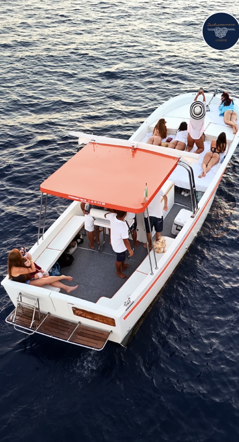 Ontdek Ischia in een halve dag: een korte ontsnapping op een motorboot.