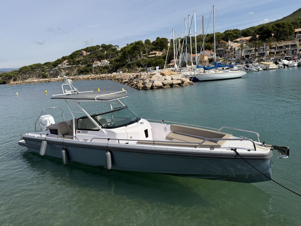Day at sea with skipper – Calanques and Paul Ricard Islands