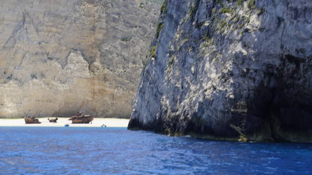 4h Boat Trip to Navagio Beach and Blue Caves