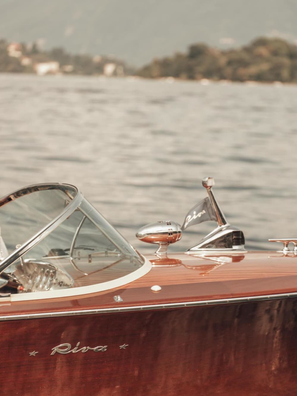 Elegância na Água – Um Cruzeiro de 2 Horas a Bordo do Icônico Riva Super Florida