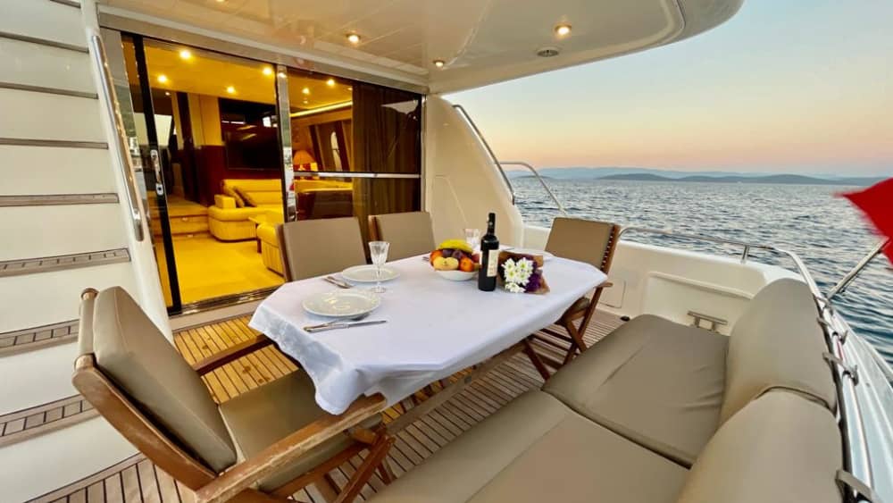 La mejor experiencia de natación y relajación en yate de Bodrum