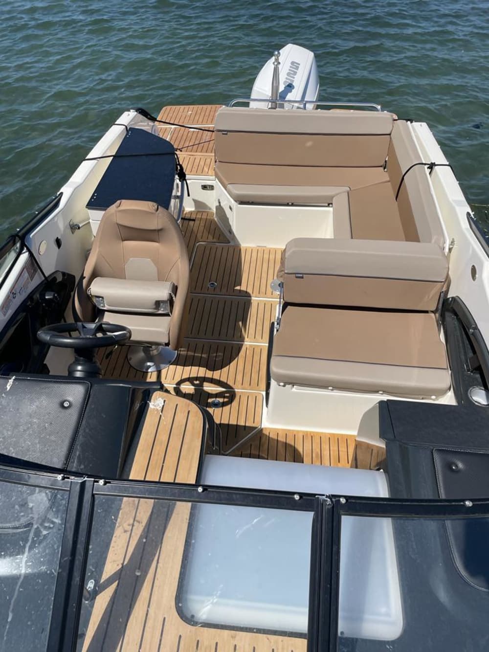 Unvergessliche Erlebnisse auf See: Verbringen Sie 9 Stunden und 30 Minuten mit der Erkundung von Hyères.