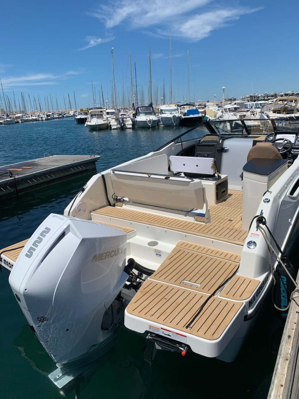 Unvergessliche Erlebnisse auf See: Verbringen Sie 9 Stunden und 30 Minuten mit der Erkundung von Hyères.