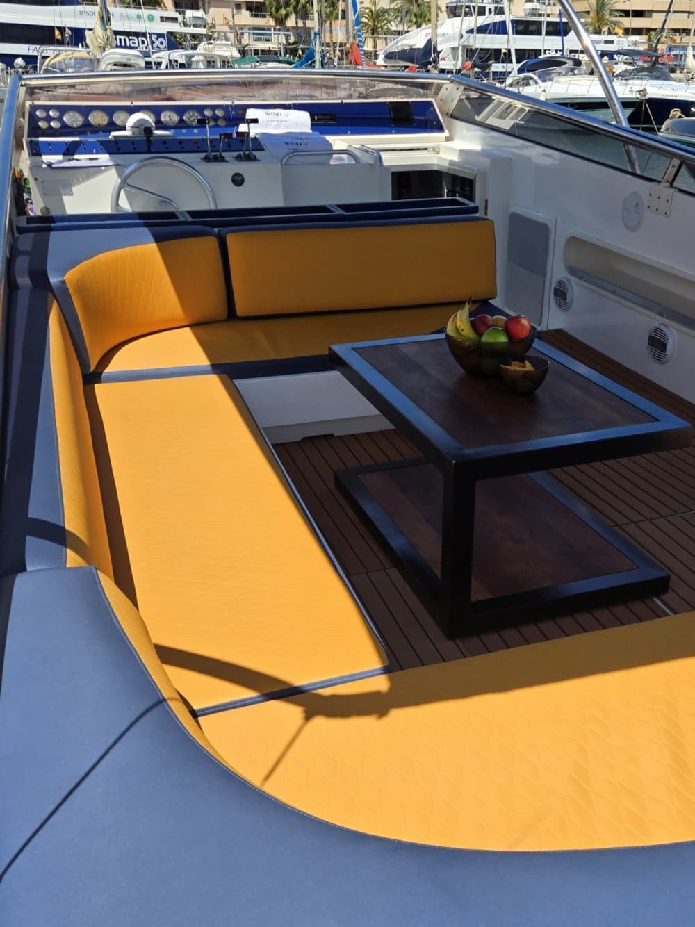 4h boat trip in Ibiza to enjoy the sun and the sea