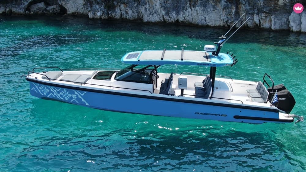 Private boat trip around Lefkada on a motorboat