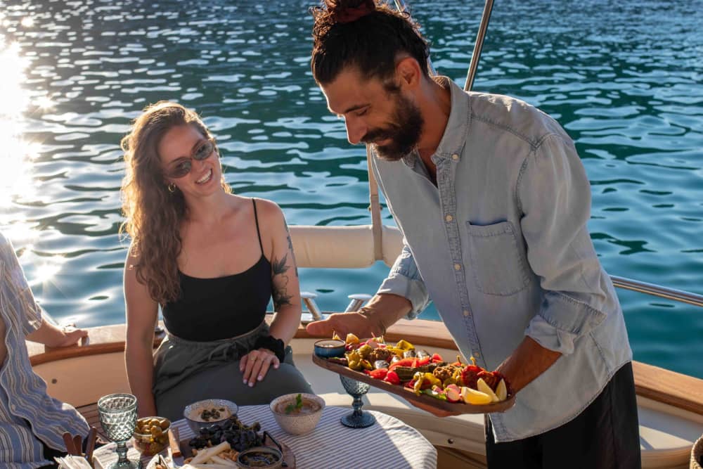 Explore Kolymvari in a half-day: Rent a motorboat for 4h