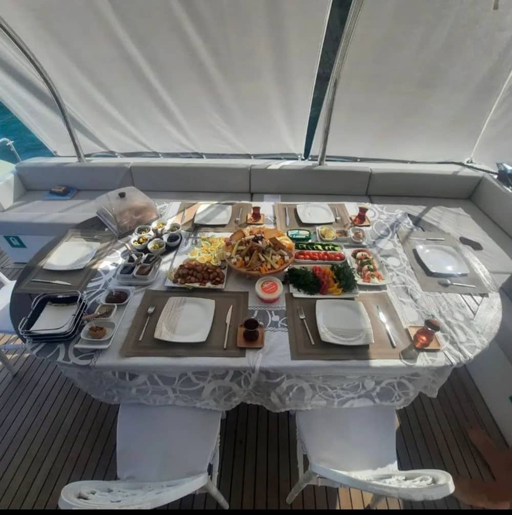 Experiência de 8h em um iate de luxo em Göcek