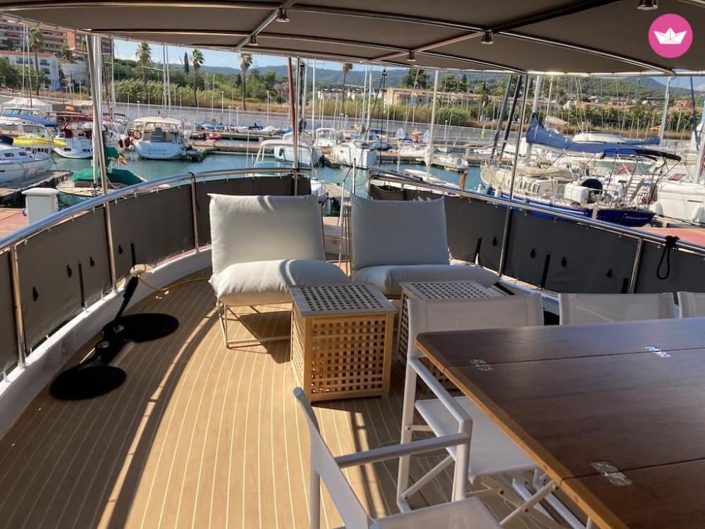 Golden Hour Escape – Küstenkreuzfahrt mit Getränken und Aussicht