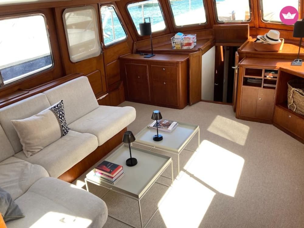 Golden Hour Escape – Küstenkreuzfahrt mit Getränken und Aussicht