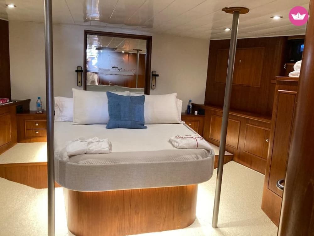 Golden Hour Escape – Küstenkreuzfahrt mit Getränken und Aussicht