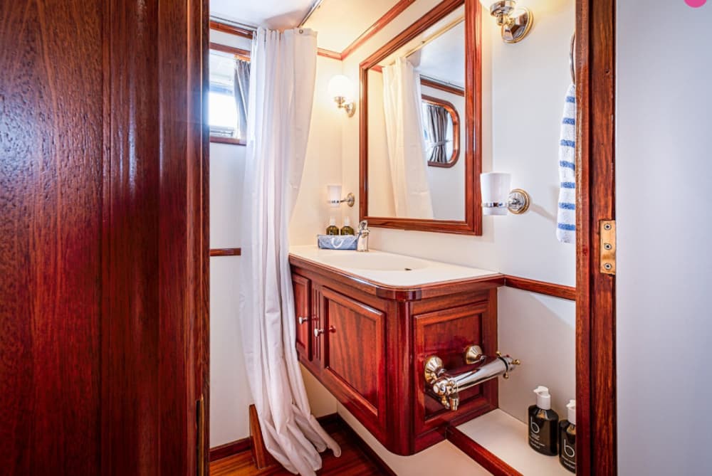 Full Day Cruise - Timeless Glamour on the French Riviera