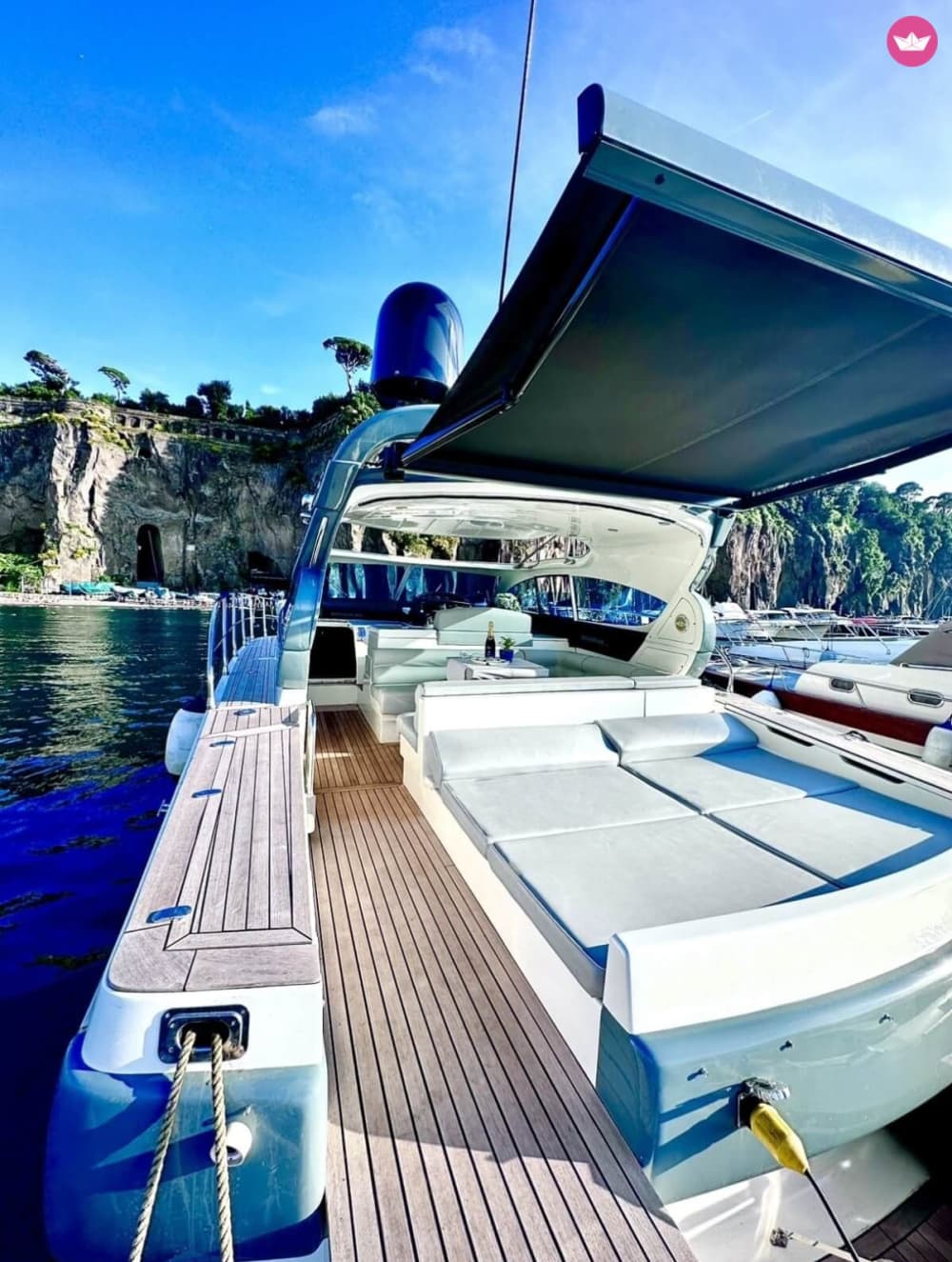 Capri desde Positano: una escapada de lujo en yate