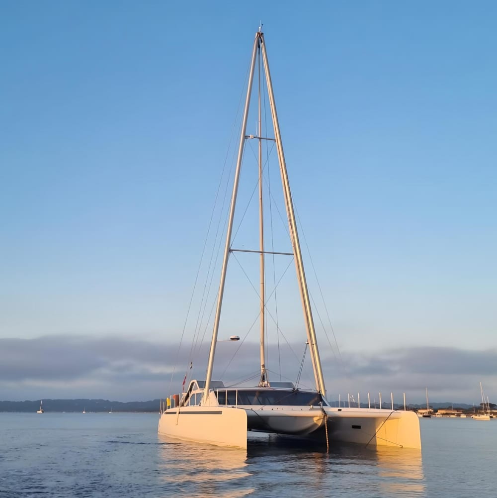 Escursione in barca di un'intera giornata a L'Île-Rousse e alle calette selvagge della Corsica.