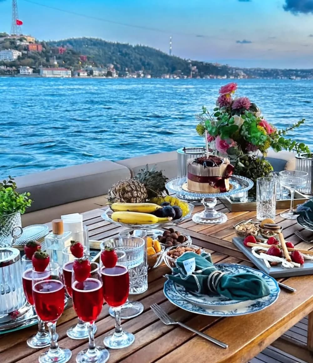 Half-Day Bosphorus Cruise: Unveiling Istanbul's Beauty