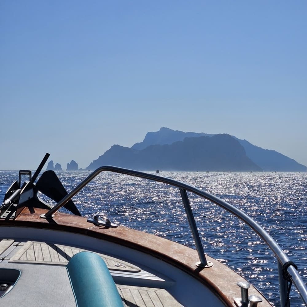 En dag i Piano di Sorrento på en motorbåt