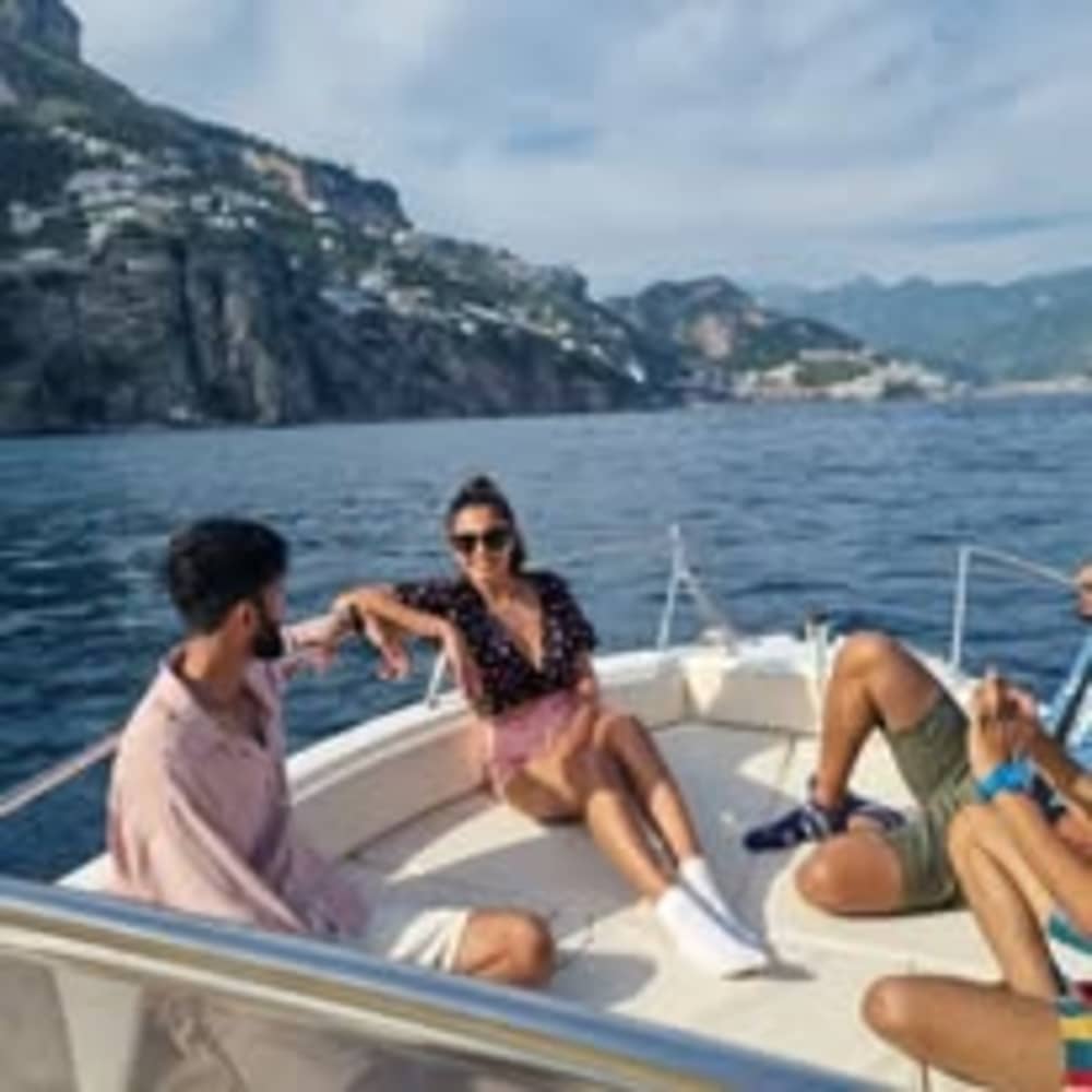 Full-Day Boat Experience on the Amalfi Coast- Capri