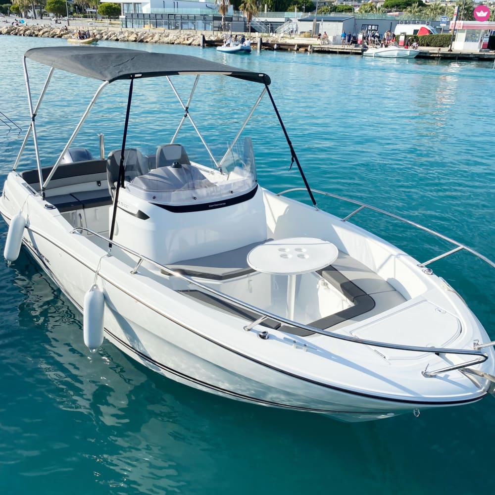 Eine Bootsfahrt entlang der Küste von Villefranche nach Saint-Jean-Cap-Ferrat: Ihr privater Seeausflug