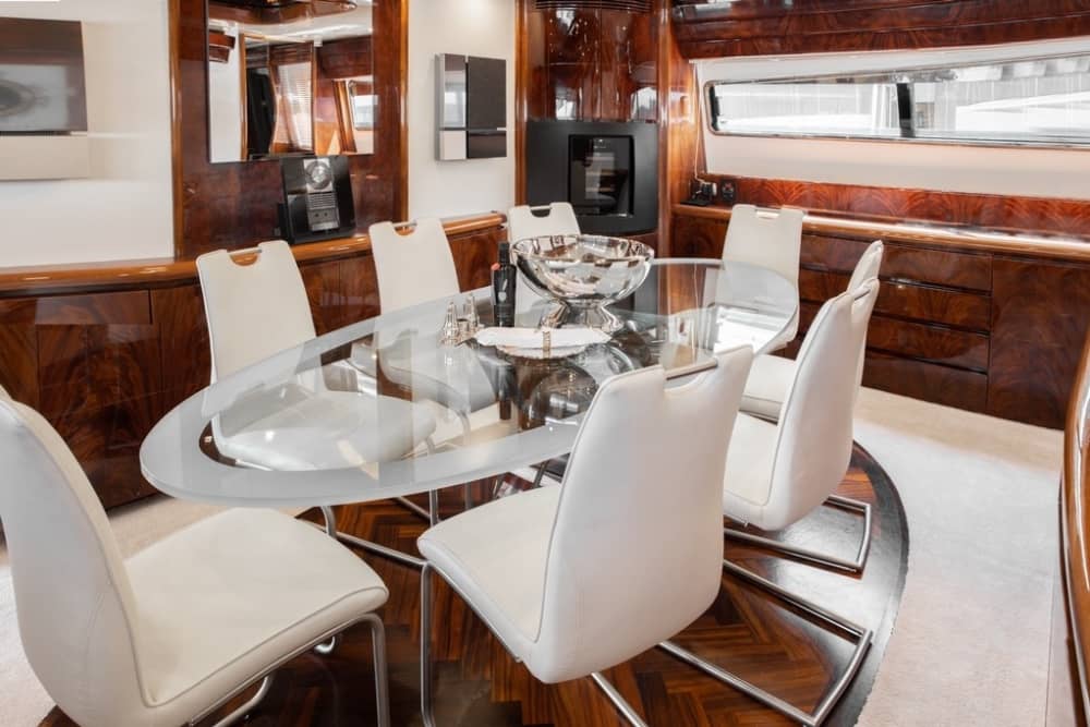 8h Luxury Yacht Experience from Puerto Banús