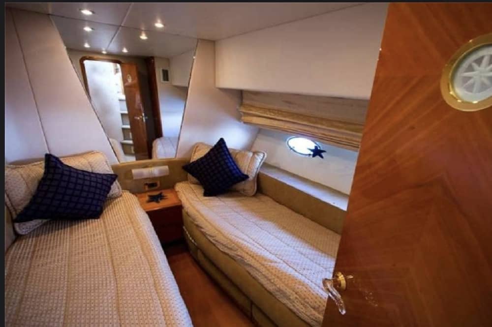 Ontdek Glyfada: een hele dag zon op een motorboot