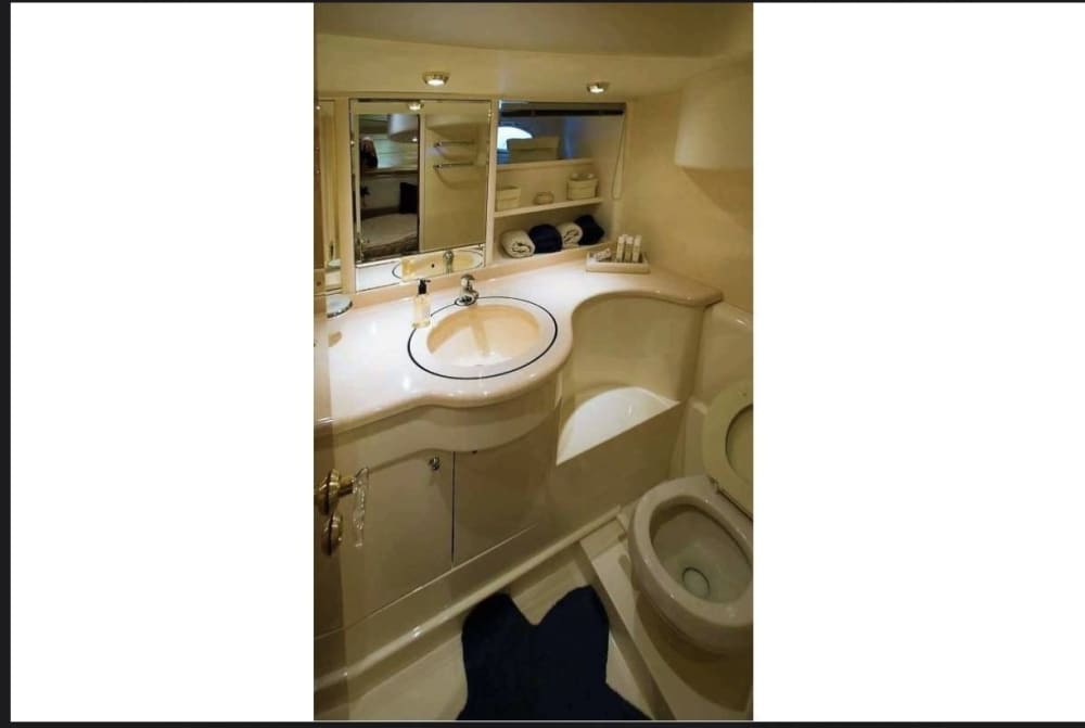 Ontdek Glyfada: een hele dag zon op een motorboot