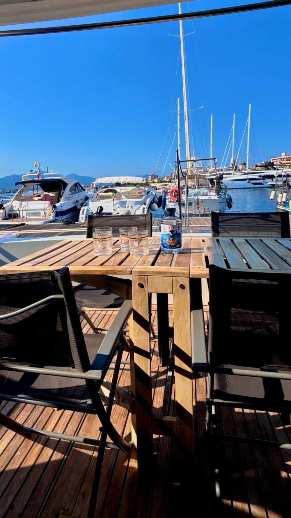 Une excursion sur mesure à Lipari : une journée magique à bord d'un bateau à moteur